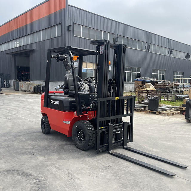 Internal Combustion Forklift Outdoor Automatic 4-wheel Diesel Forklift