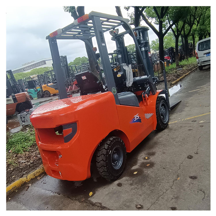 3.5 Ton Red CPCD35 High Efficiency Industrial Diesel Forklift Truck