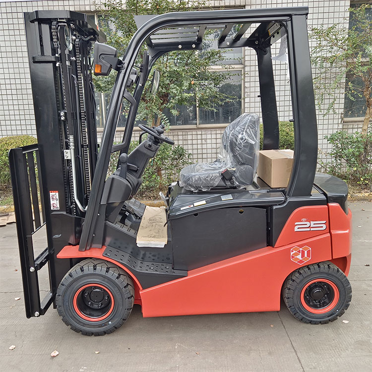 4 wheel 2.5 Ton Solid Tire New Small Lead Acid Forklift