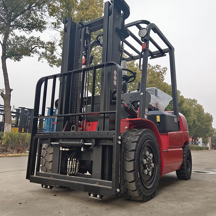 New Design Red IC Forklift Multi-wheel 3 Ton Diesel Forklift